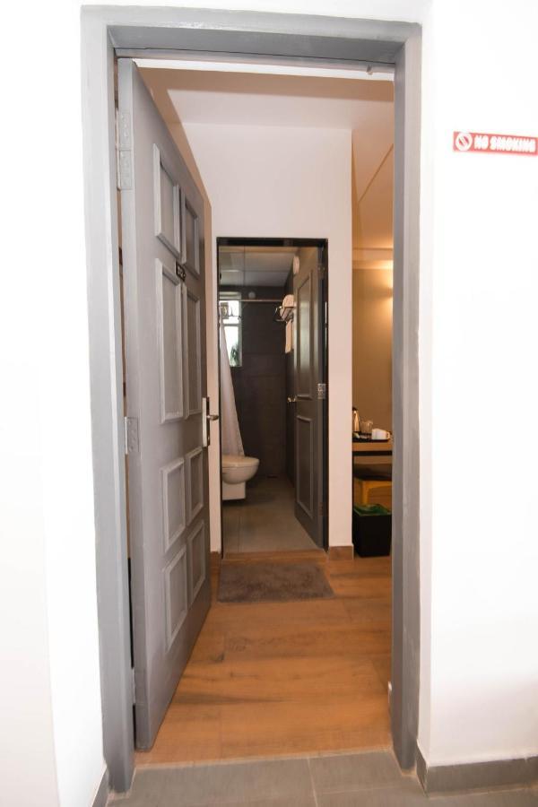 Hotel Vemara Panaji Buitenkant foto