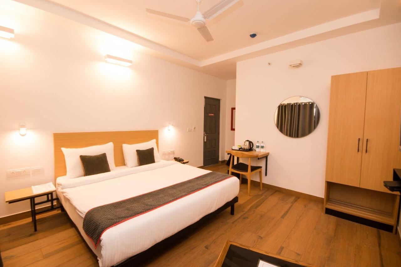 Hotel Vemara Panaji Buitenkant foto